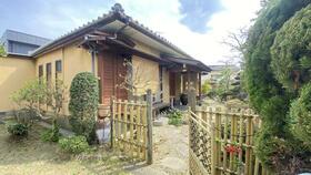 福岡県北九州市小倉南区沼緑町３丁目