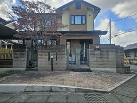 群馬県前橋市荒牧町１丁目