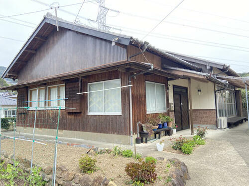 detached 長崎県佐世保市牧の地町