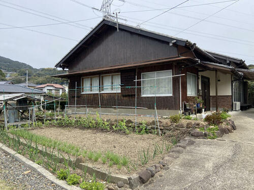 detached 長崎県佐世保市牧の地町