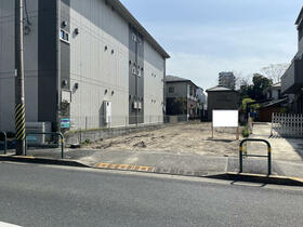 東京都足立区舎人１丁目