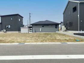 富山県高岡市戸出町１丁目