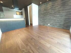 大阪府枚方市出口３丁目