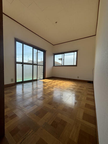 detached 東京都東大和市高木３丁目

地図を見る