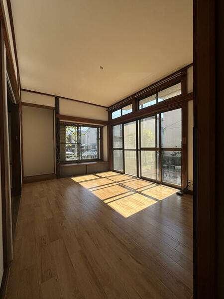 detached 東京都東大和市高木３丁目

地図を見る