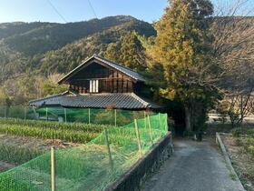 徳島県名西郡神山町下分字中稲原