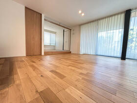 福岡県福岡市南区長丘１丁目