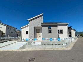 佐賀県小城市三日月町長神田