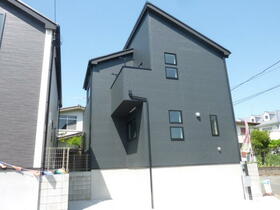 神奈川県伊勢原市沼目４丁目