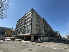 北海道札幌市南区真駒内緑町1丁目