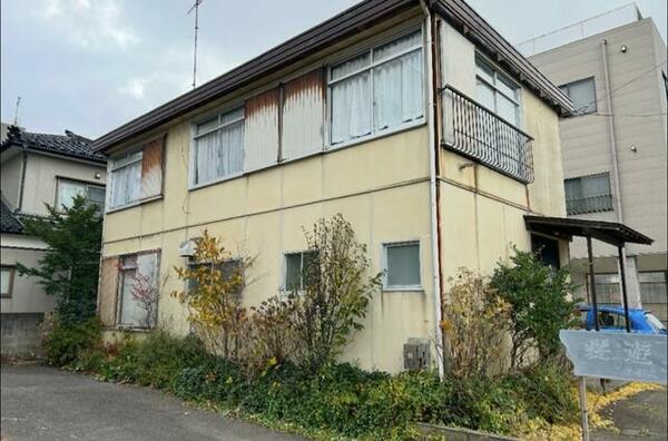 detached 山形県酒田市二番町

地図を見る