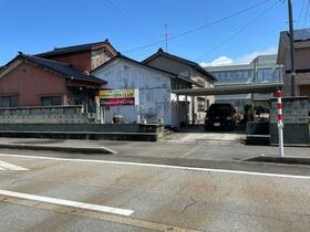 富山県滑川市加島町