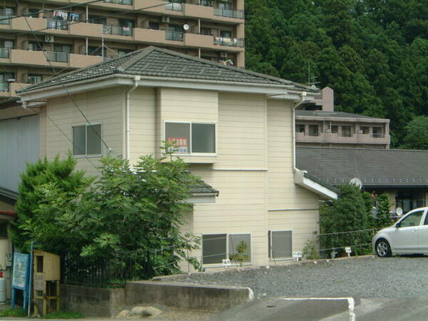 detached 宮城県塩竈市赤坂

地図を見る