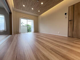 十條草加マンション　Ｂ棟