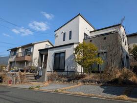 福岡県北九州市小倉南区吉田にれの木坂１丁目