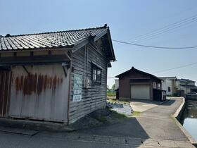 石川県金沢市大場町東