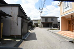 富山県高岡市戸出町２丁目