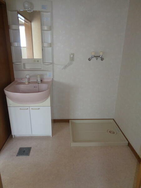 apartment 青森県十和田市西六番町
西六番町の賃貸情報を見る
物件地図