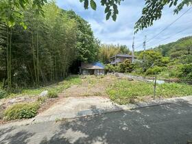 山梨県韮崎市穴山町