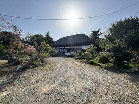 千葉県大網白里市上貝塚