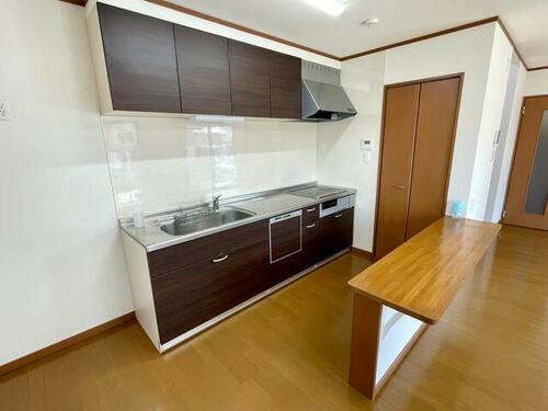 detached 山形県米沢市万世町牛森