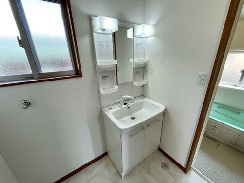 detached 山形県米沢市万世町牛森