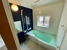 detached 山形県米沢市万世町牛森