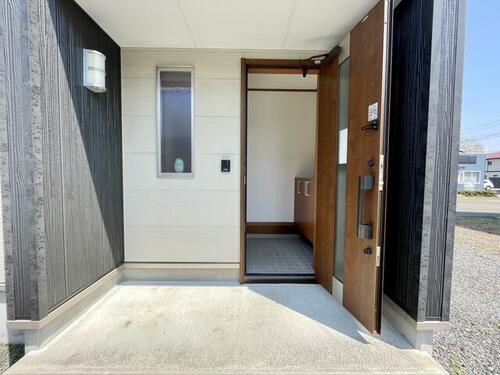 detached 山形県米沢市万世町牛森