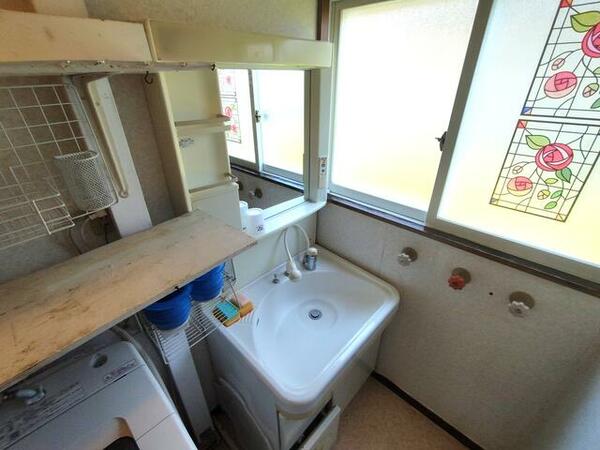 detached 岩手県紫波郡矢巾町大字南矢幅第１４地割
地図を見る