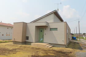 青森県十和田市大字三本木字里ノ沢