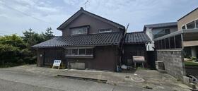 富山県滑川市坪川新