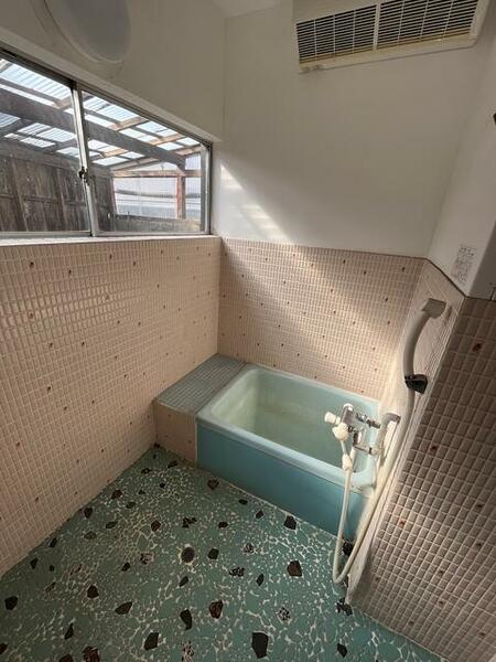 detached 群馬県渋川市金井

地図を見る