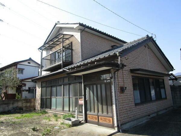 detached 群馬県渋川市金井

地図を見る