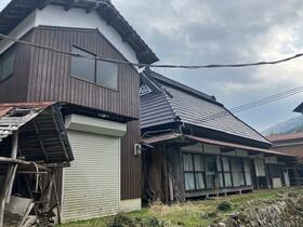 兵庫県宍粟市千種町西山