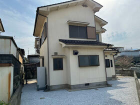 福岡県飯塚市長尾