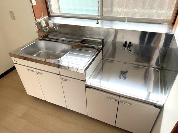 detached 埼玉県春日部市六軒町

地図を見る