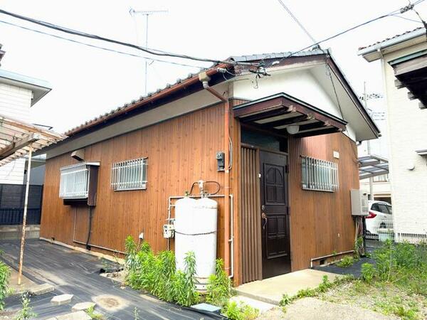 detached 埼玉県春日部市六軒町

地図を見る