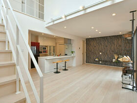 愛知県瀬戸市塩草が丘１丁目