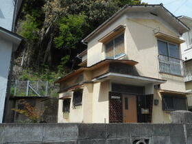 大分県別府市亀川中央町