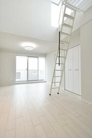 兵庫県伊丹市中野東１丁目