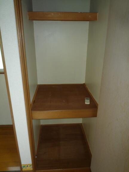 detached 秋田県由利本荘市石脇字上長老沼

地図を見る