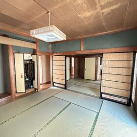 detached 富山県小矢部市西中野
