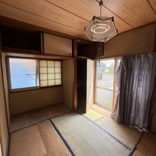 detached 富山県小矢部市西中野