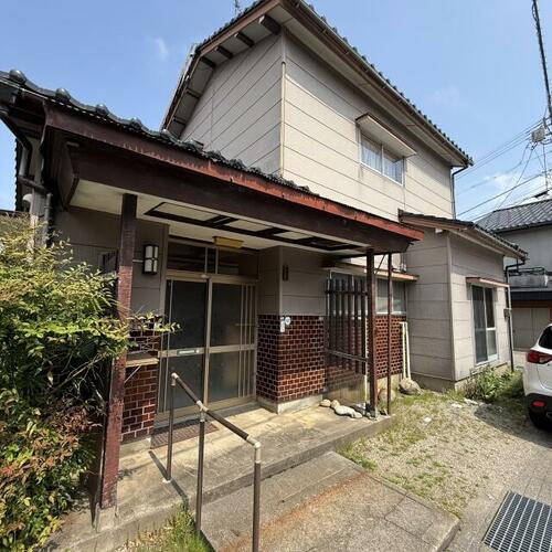 detached 富山県小矢部市西中野