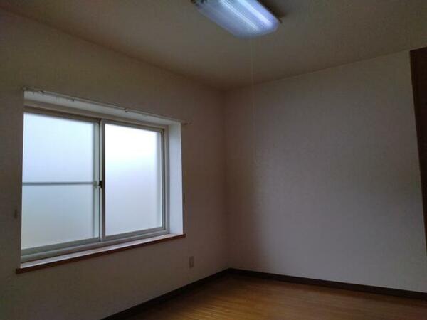 apartment 北海道白老郡白老町末広町３丁目
地図を見る