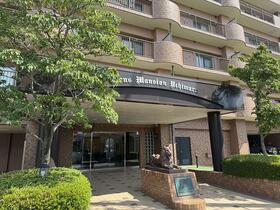 青森県八戸市内丸３丁目