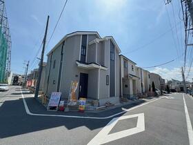 東京都足立区六木２丁目