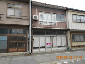 富山県魚津市新金屋１丁目