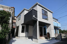 埼玉県草加市神明２丁目