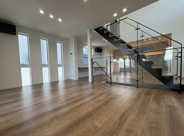 detached 東京都港区南麻布４丁目

地図を見る